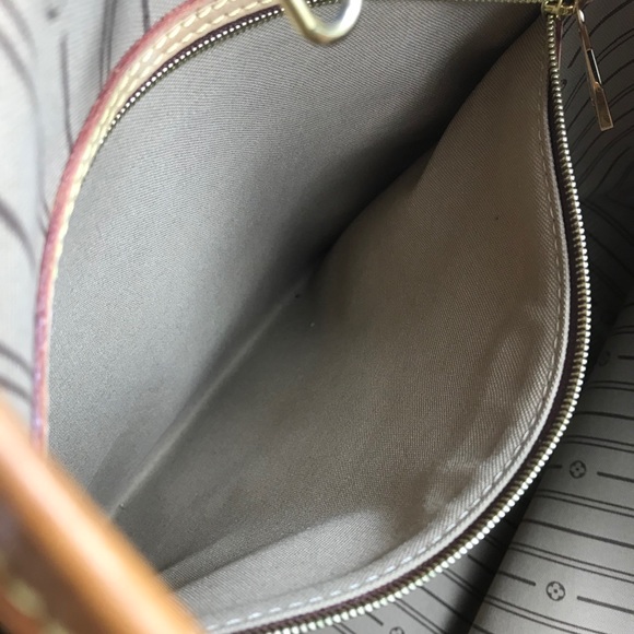 💎✨ AUTHENTIC ✨💎 SLOUCHY HOBO LOUIS VUITTON DELIGHTFUL MM - Picture 9 of 12